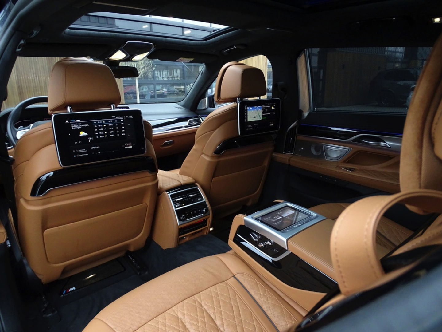 BMW 7 Serie 745Le 394PK / Skylounge / B&W / Laser / M- Individual / 360°