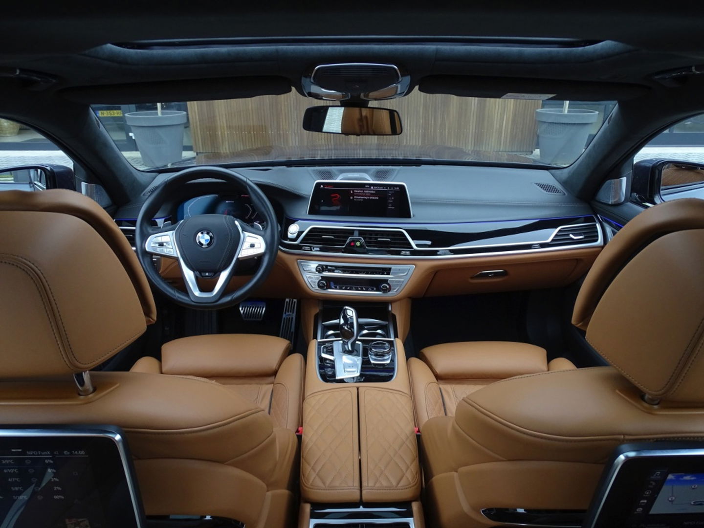BMW 7 Serie 745Le 394PK / Skylounge / B&W / Laser / M- Individual / 360°