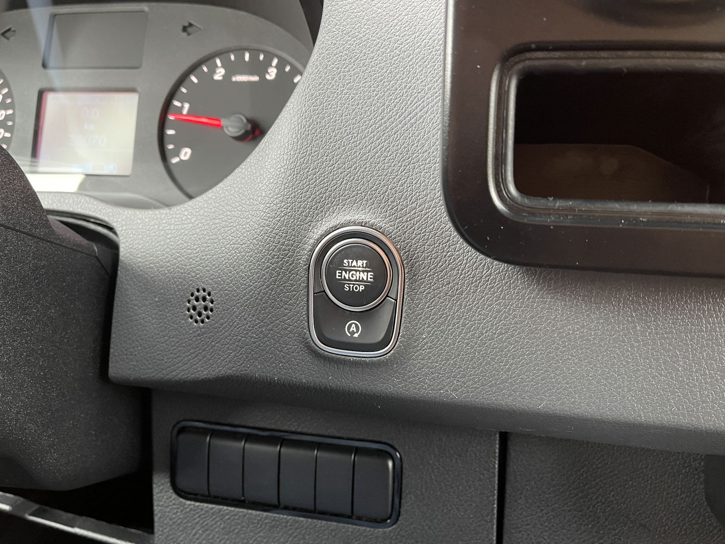 Mercedes-Benz Sprinter 211 2.2 CDI L2 | Marge | Apple Carplay | Android Auto | Cruise Control | Airconditioning | Dhollandia Laadklep | Navigatie |