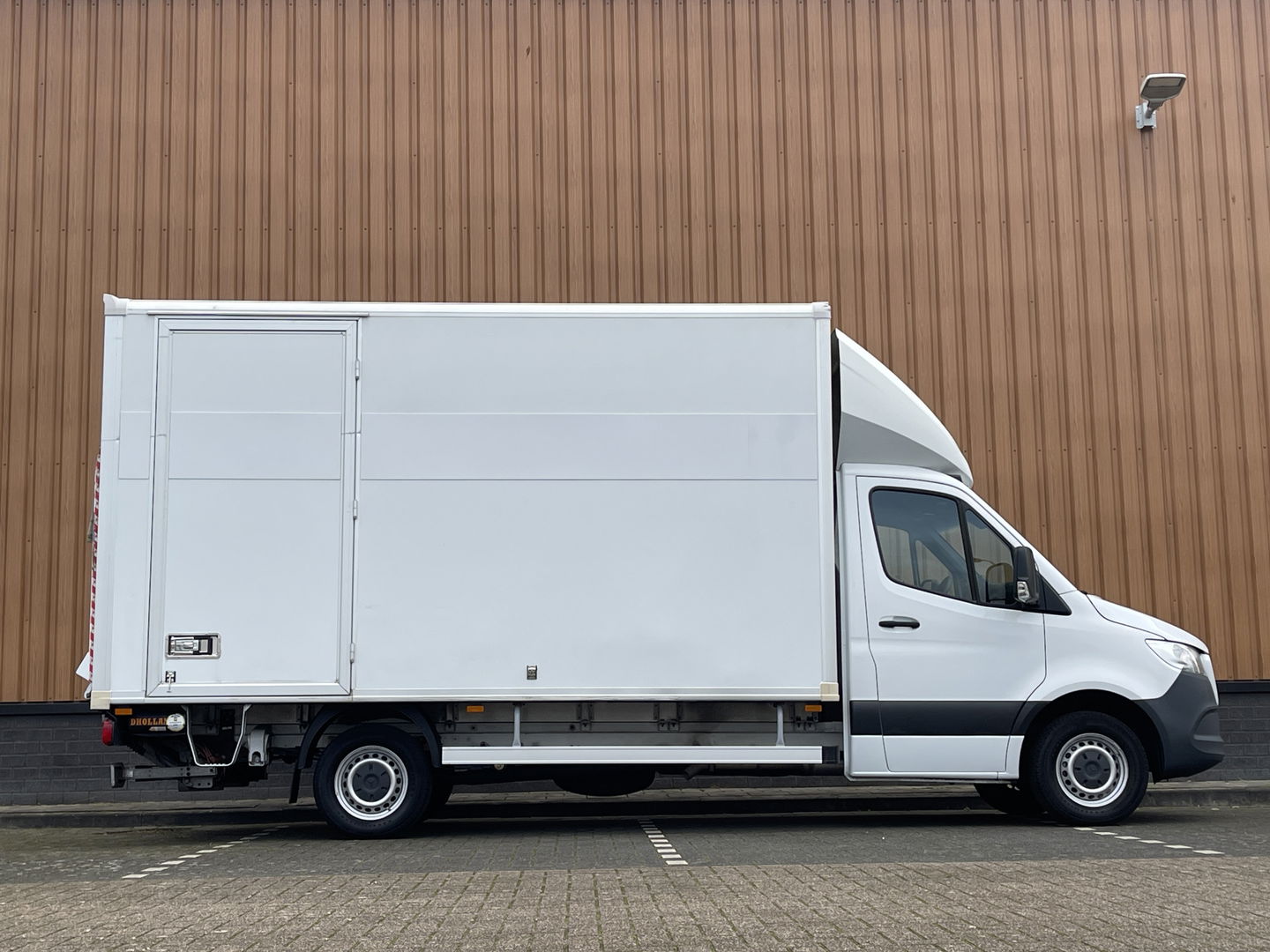 Mercedes-Benz Sprinter 211 2.2 CDI L2 | Marge | Apple Carplay | Android Auto | Cruise Control | Airconditioning | Dhollandia Laadklep | Navigatie |
