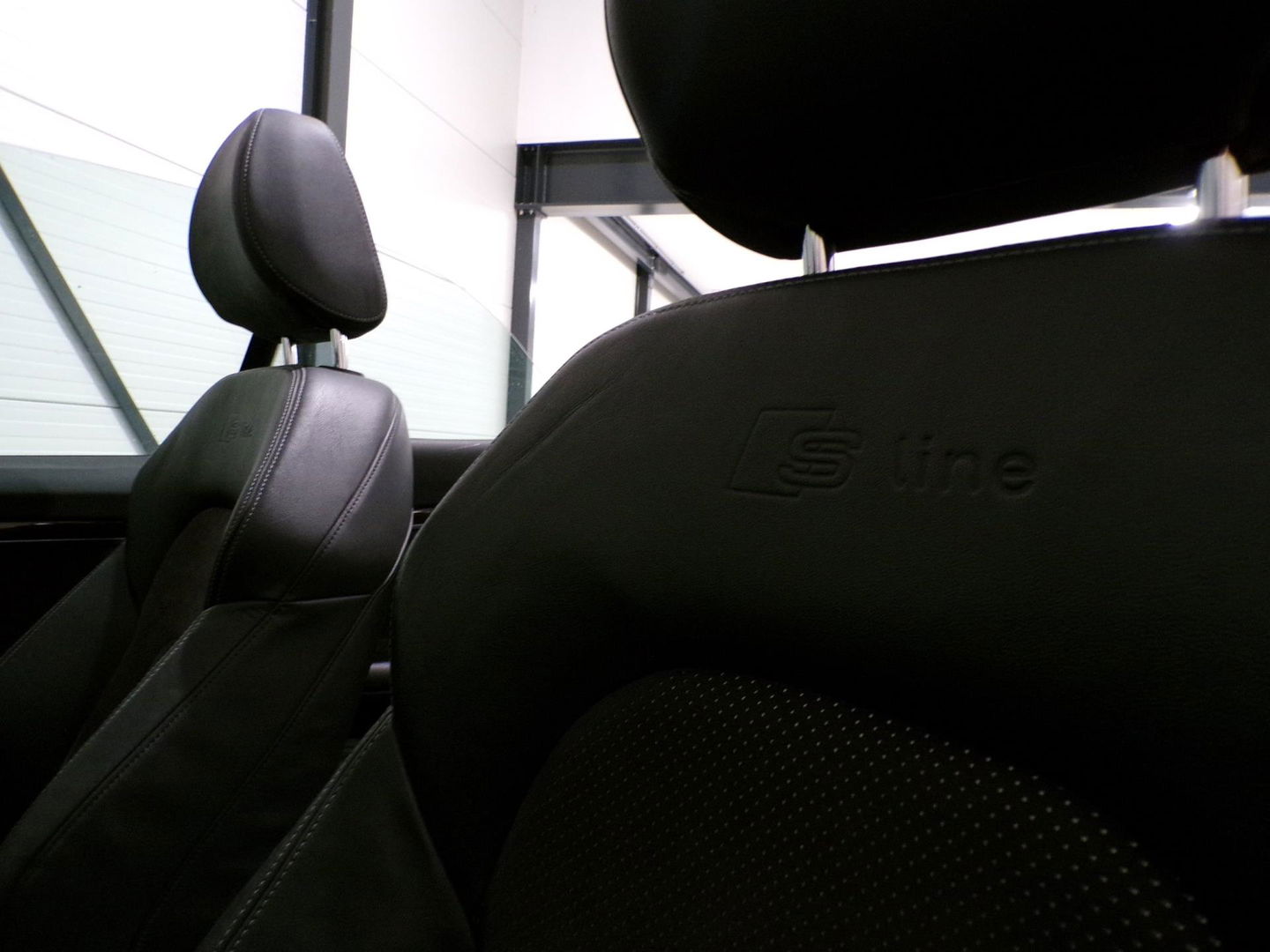 Audi A5 Cabriolet 1.8 TFSI Pro Line S "Automaat" 2x S-Line Xenon-LED Stoelverwarming Bluetooth Navigatie Leder/Alcantara 19"Velgen