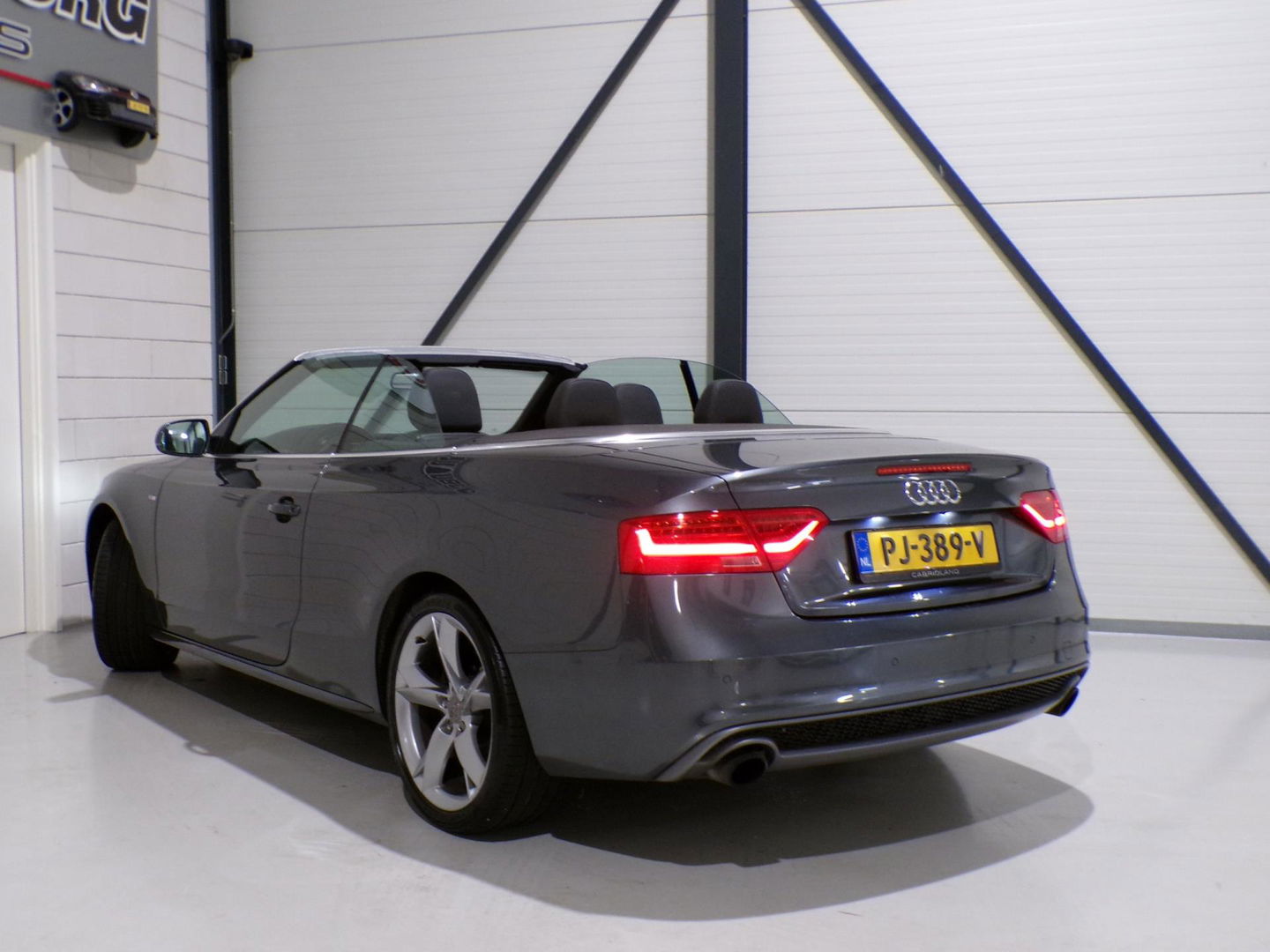 Audi A5 Cabriolet 1.8 TFSI Pro Line S "Automaat" 2x S-Line Xenon-LED Stoelverwarming Bluetooth Navigatie Leder/Alcantara 19"Velgen