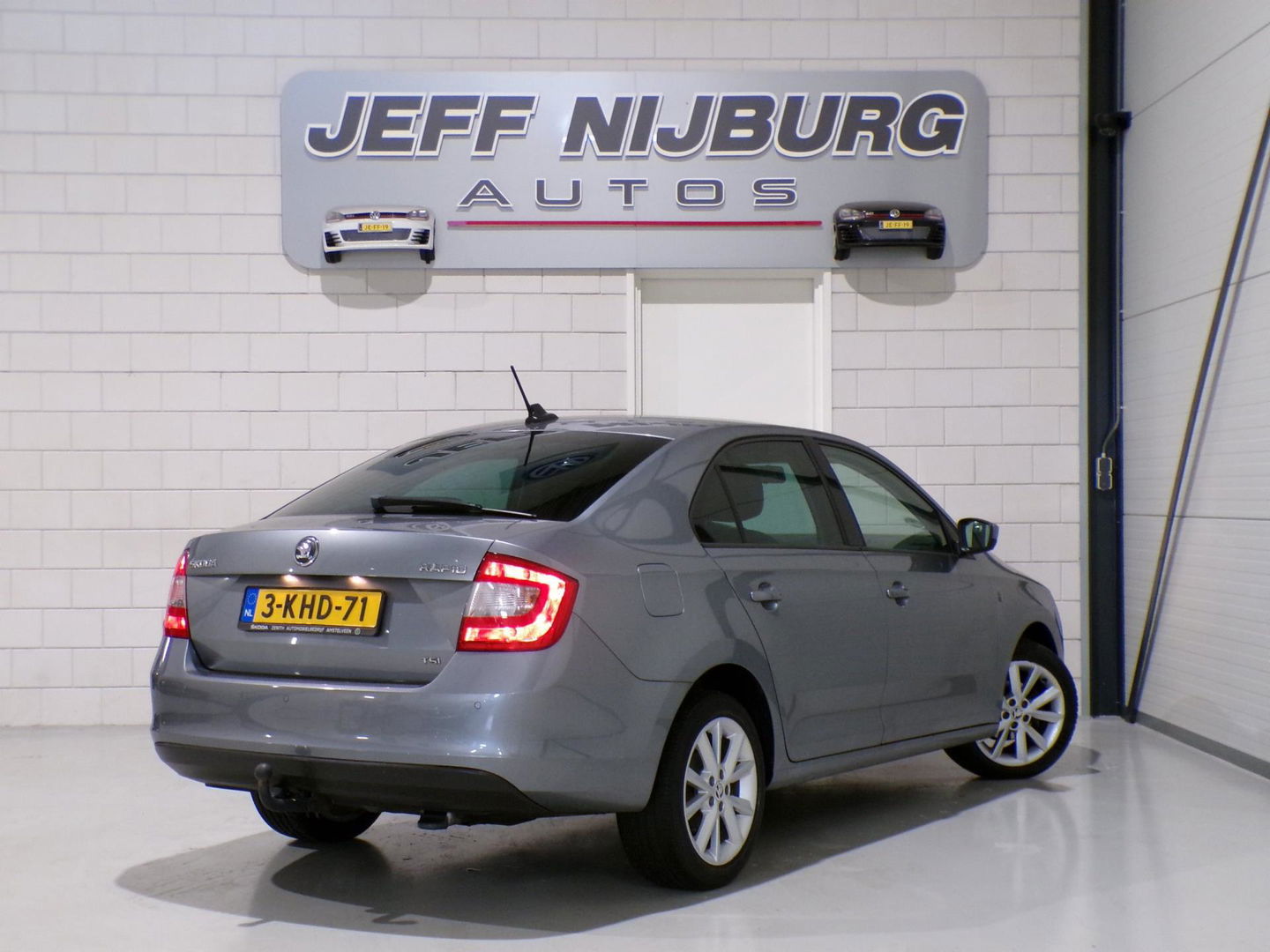 Škoda Rapid 1.2 TSI Greentech Elegance Businessline "Origineel NL!" Trekhaak Navigatie Bluetooth Parkeersensoren Cruise-control