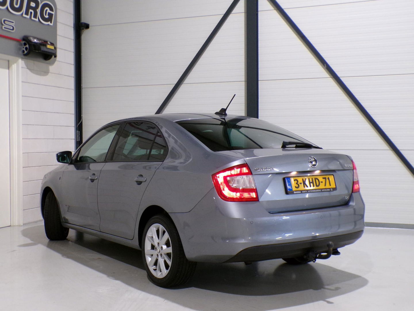 Škoda Rapid 1.2 TSI Greentech Elegance Businessline "Origineel NL!" Trekhaak Navigatie Bluetooth Parkeersensoren Cruise-control