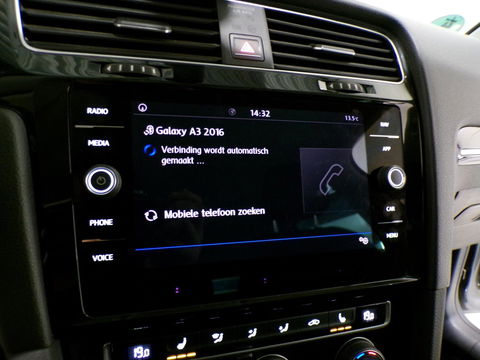 Volkswagen Golf Variant 1.5 TSI DSG Highline "Automaat" Trekhaak Full-LED Apple-Carplay Stoelverwarming Massagestoel Navigatie