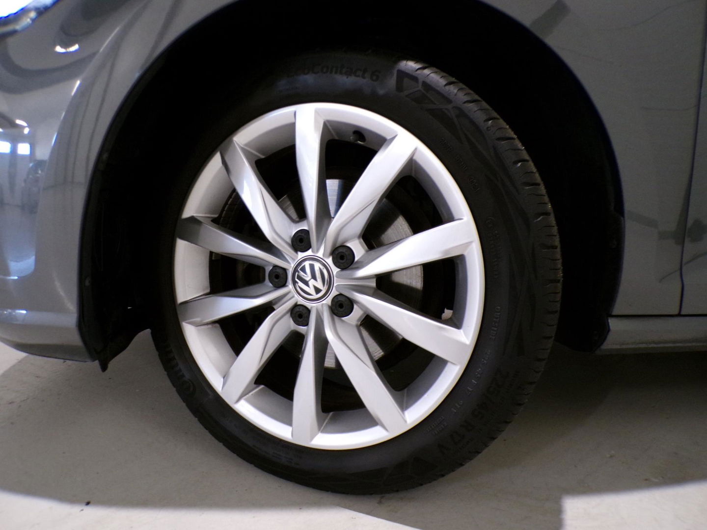 Volkswagen Golf Variant 1.5 TSI DSG Highline "Automaat" Trekhaak Full-LED Apple-Carplay Stoelverwarming Massagestoel Navigatie