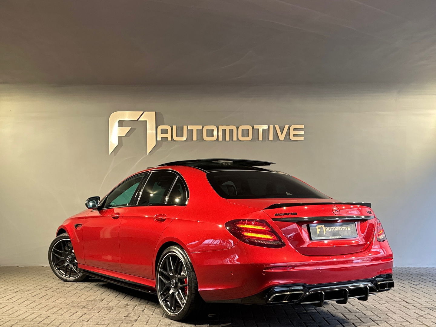 Mercedes-Benz E-Klasse AMG 63 S 4M+ Pano|Kuip|Carbon|360Cam