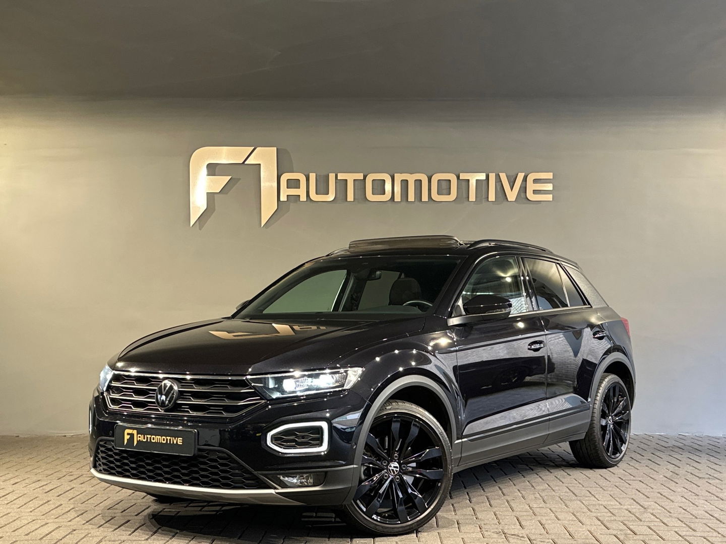 Volkswagen T-Roc 1.5 TSI Sport Business R Line Pano|Keyless