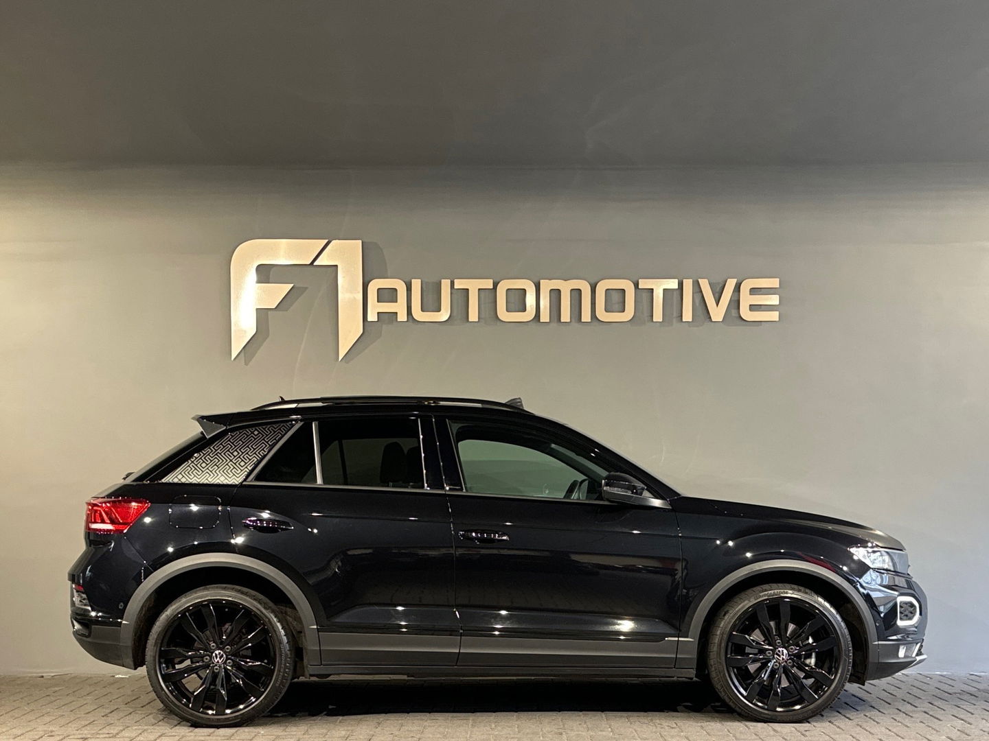 Volkswagen T-Roc 1.5 TSI Sport Business R Line Pano|Keyless