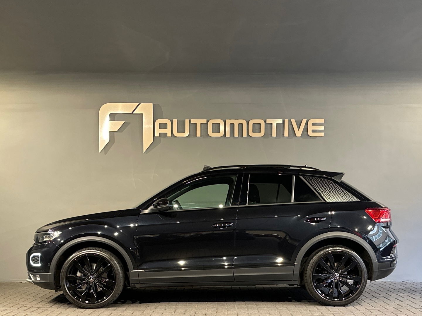 Volkswagen T-Roc 1.5 TSI Sport Business R Line Pano|Keyless