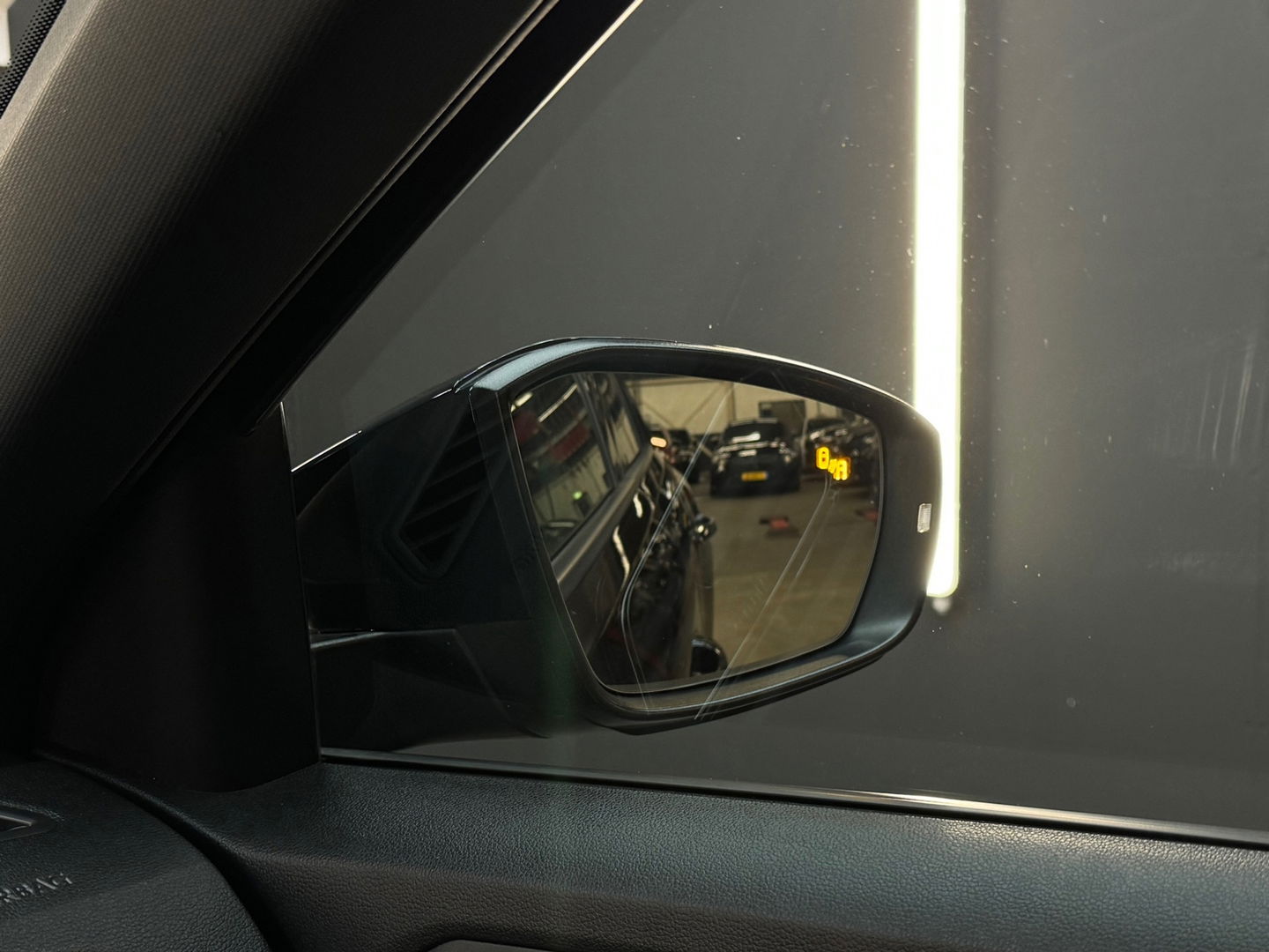 Volkswagen T-Roc 1.5 TSI Sport Business R Line Pano|Keyless