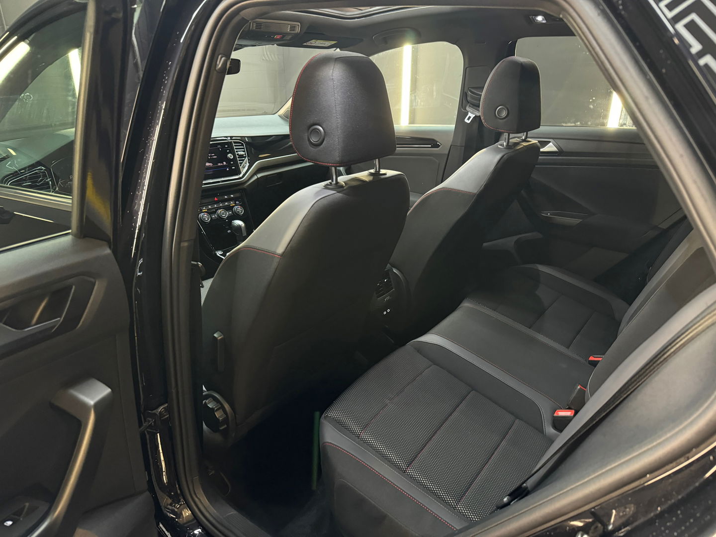 Volkswagen T-Roc 1.5 TSI Sport Business R Line Pano|Keyless