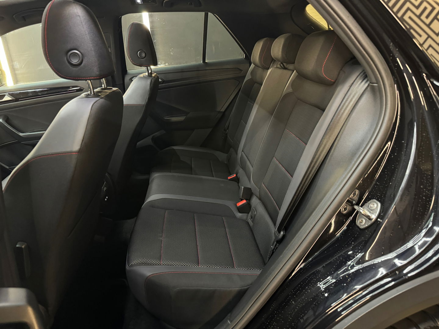 Volkswagen T-Roc 1.5 TSI Sport Business R Line Pano|Keyless