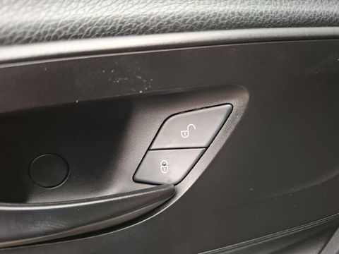 Mercedes-Benz Sprinter 211 2.2 CDI L2H2 AUTOMAAT / TREKHAAK / NAVI / EURO 6 / CARPLAY