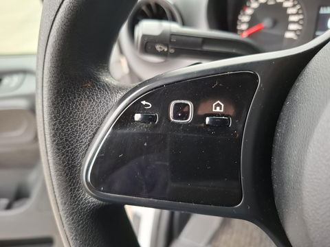 Mercedes-Benz Sprinter 211 2.2 CDI L2H2 AUTOMAAT / TREKHAAK / NAVI / EURO 6 / CARPLAY