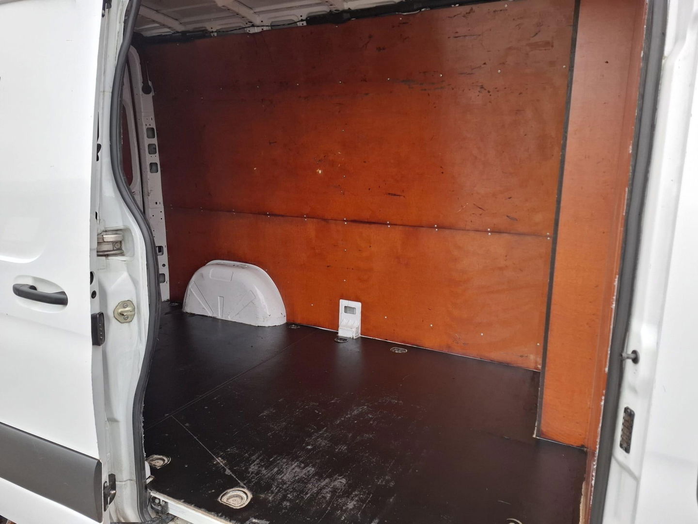 Mercedes-Benz Sprinter 211 2.2 CDI L2H2 AUTOMAAT / TREKHAAK / NAVI / EURO 6 / CARPLAY