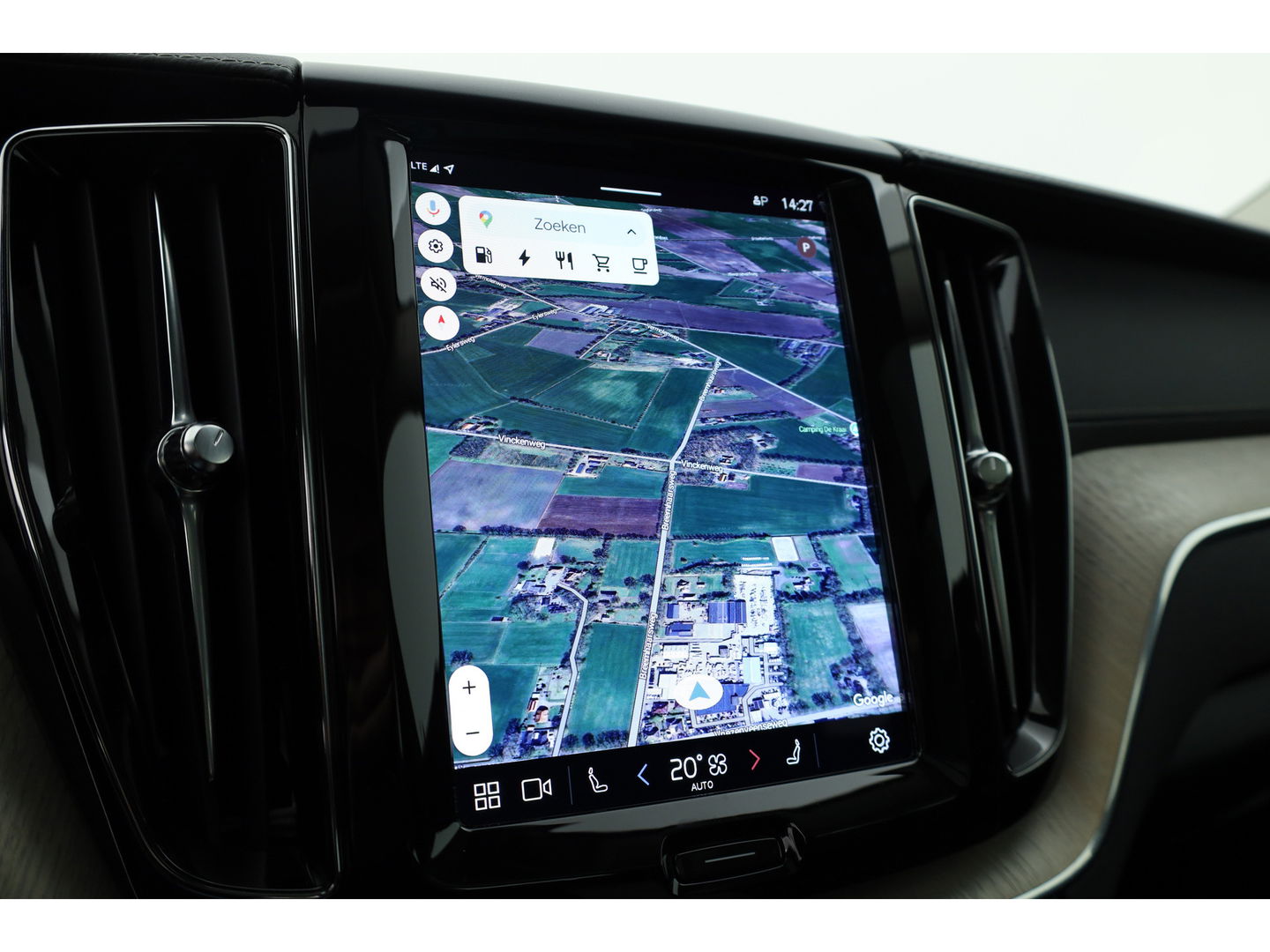 Volvo XC60 2.0 T6 Plug-in hybrid AWD Inscription Expression Panoramadak | Leder | adaptieve cruise