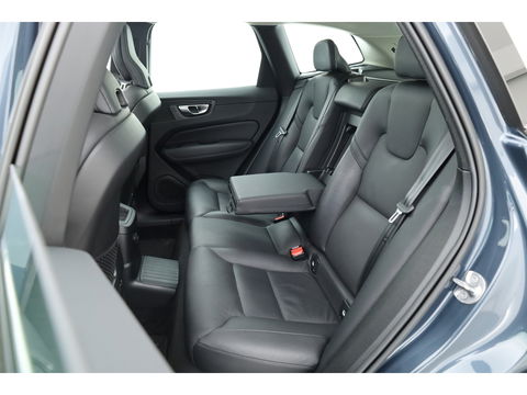 Volvo XC60 2.0 T6 Plug-in hybrid AWD Inscription Expression Panoramadak | Leder | adaptieve cruise