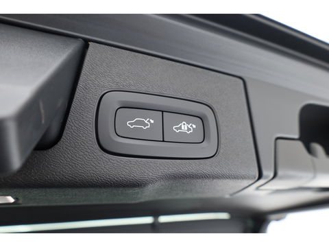 Volvo XC60 2.0 T6 Plug-in hybrid AWD Inscription Expression Panoramadak | Leder | adaptieve cruise