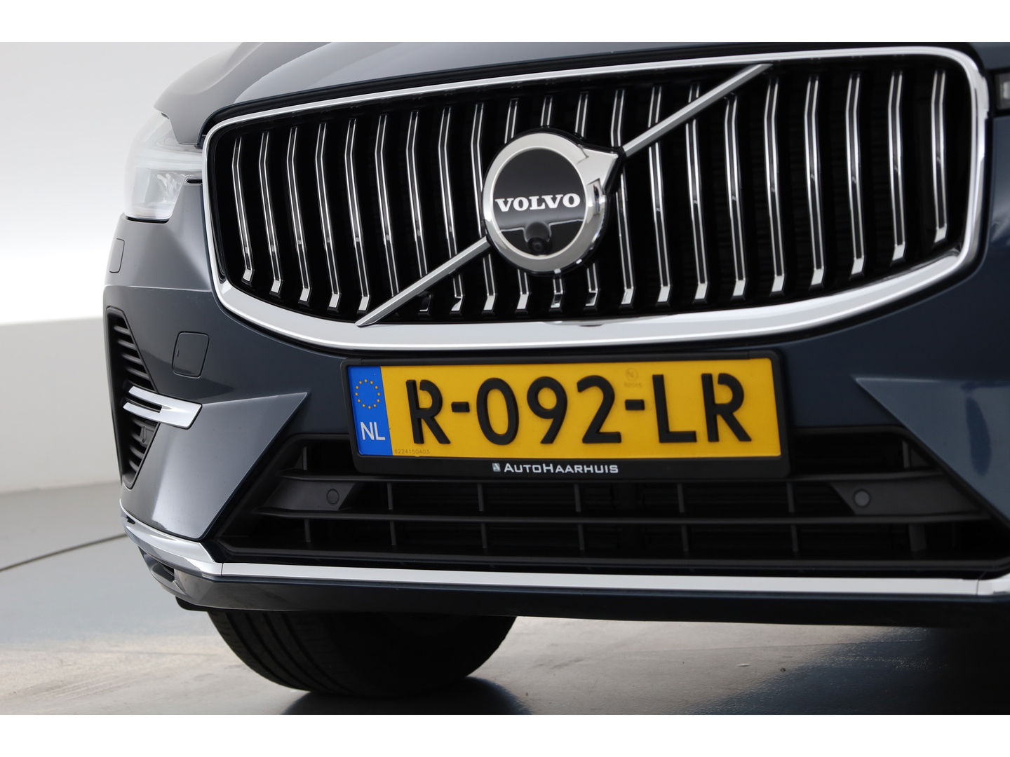 Volvo XC60 2.0 T6 Plug-in hybrid AWD Inscription Expression Panoramadak | Leder | adaptieve cruise