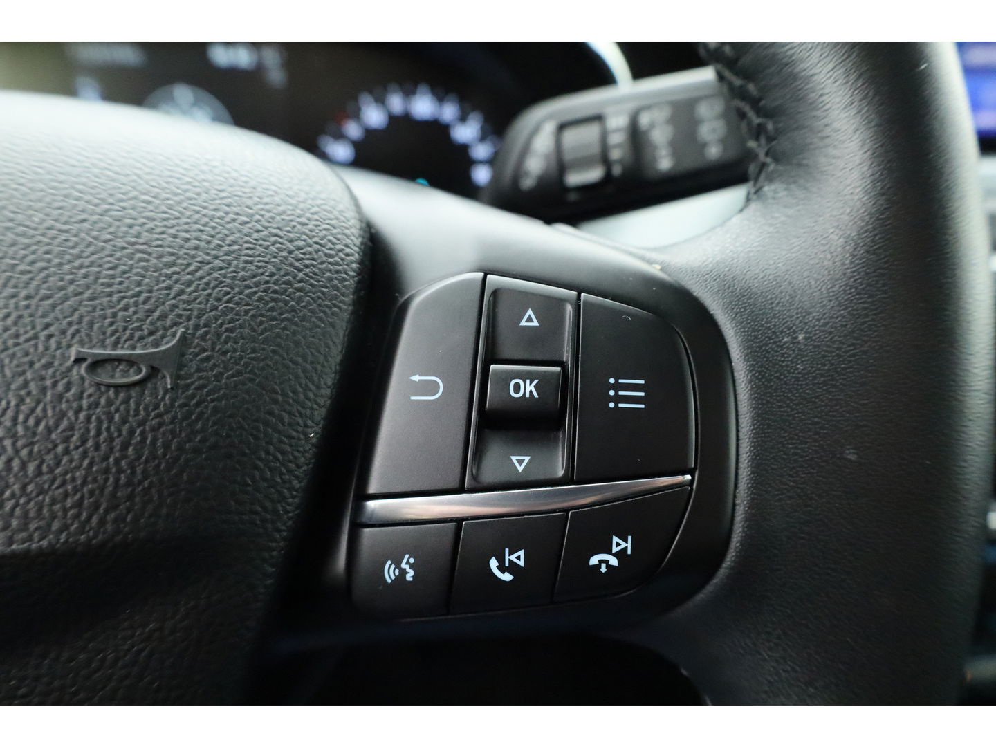 Ford FOCUS Wagon 1.0 EcoBoost Active Business | Adapt. Cruise | B&O | Stoel- Stuurverw. | Camera | Keyless | CarPlay