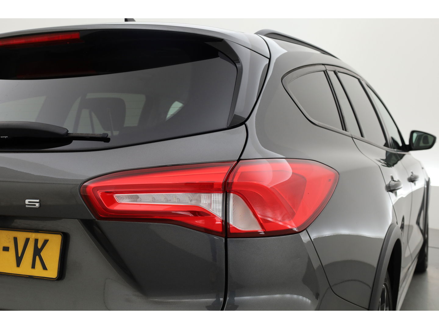 Ford FOCUS Wagon 1.0 EcoBoost Active Business | Adapt. Cruise | B&O | Stoel- Stuurverw. | Camera | Keyless | CarPlay