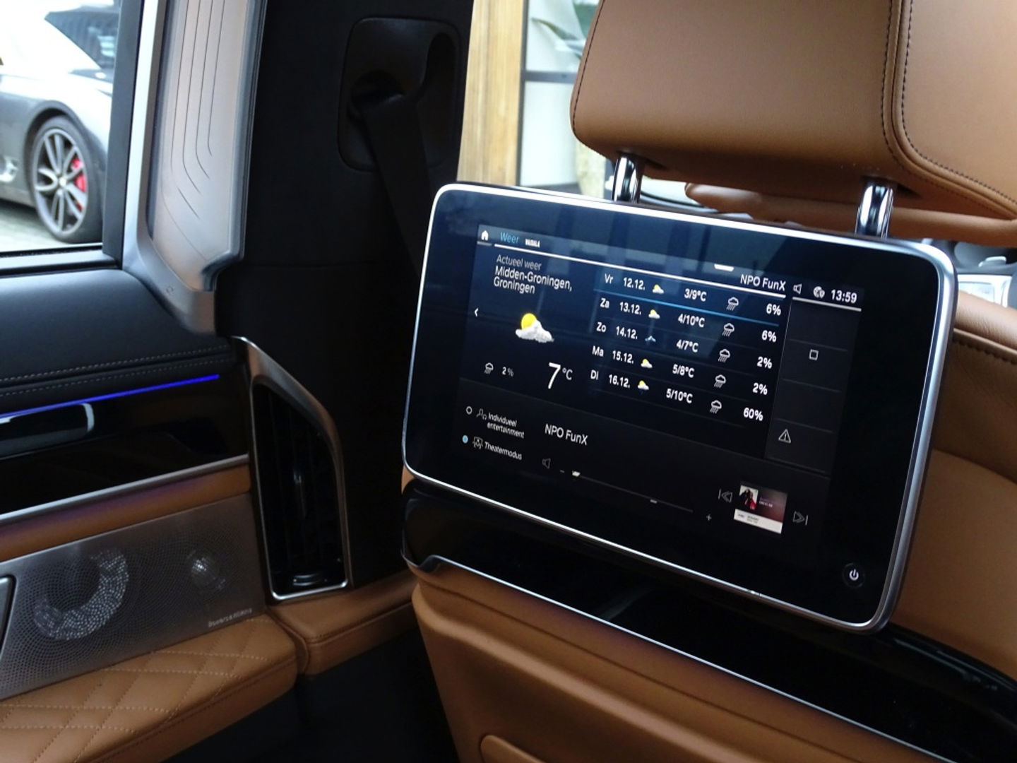 BMW 7 Serie 745Le 394PK / Skylounge / B&W / Laser / M- Individual / 360°