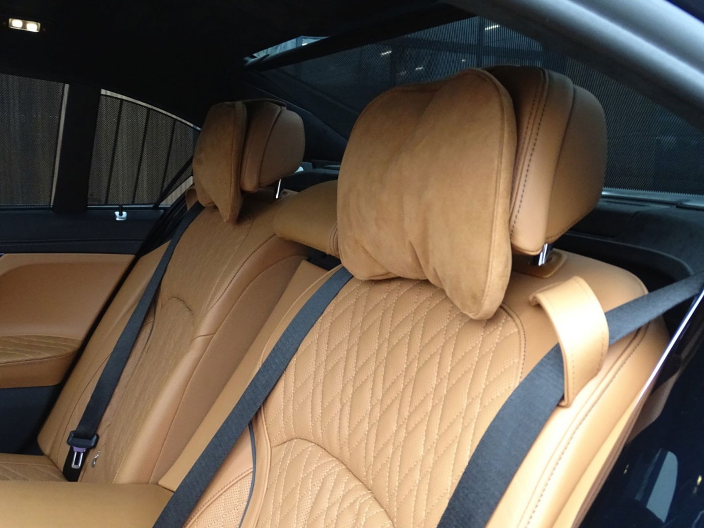 BMW 7 Serie 745Le 394PK / Skylounge / B&W / Laser / M- Individual / 360°