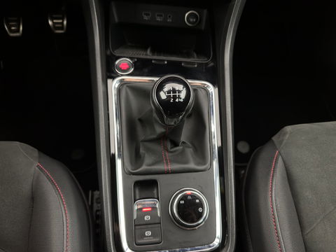 SEAT Ateca 1.5 TSI FR Business Intense *FULL-LED | SPORT-SEATS | NAVI-FULLMAP | MICROFIBRE | CAMERA | KEYLESS | DAB+ | CARPLAY | ECC | PDC | CRUISE | 18''ALU | TOWBAR*