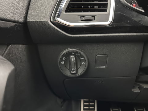 SEAT Ateca 1.5 TSI FR Business Intense *FULL-LED | SPORT-SEATS | NAVI-FULLMAP | MICROFIBRE | CAMERA | KEYLESS | DAB+ | CARPLAY | ECC | PDC | CRUISE | 18''ALU | TOWBAR*