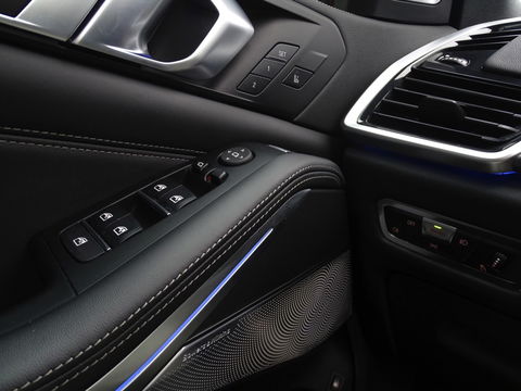 BMW X5 45e 394PK X-drive / M-Sport Pro Individual / B&W / 360° / Laser