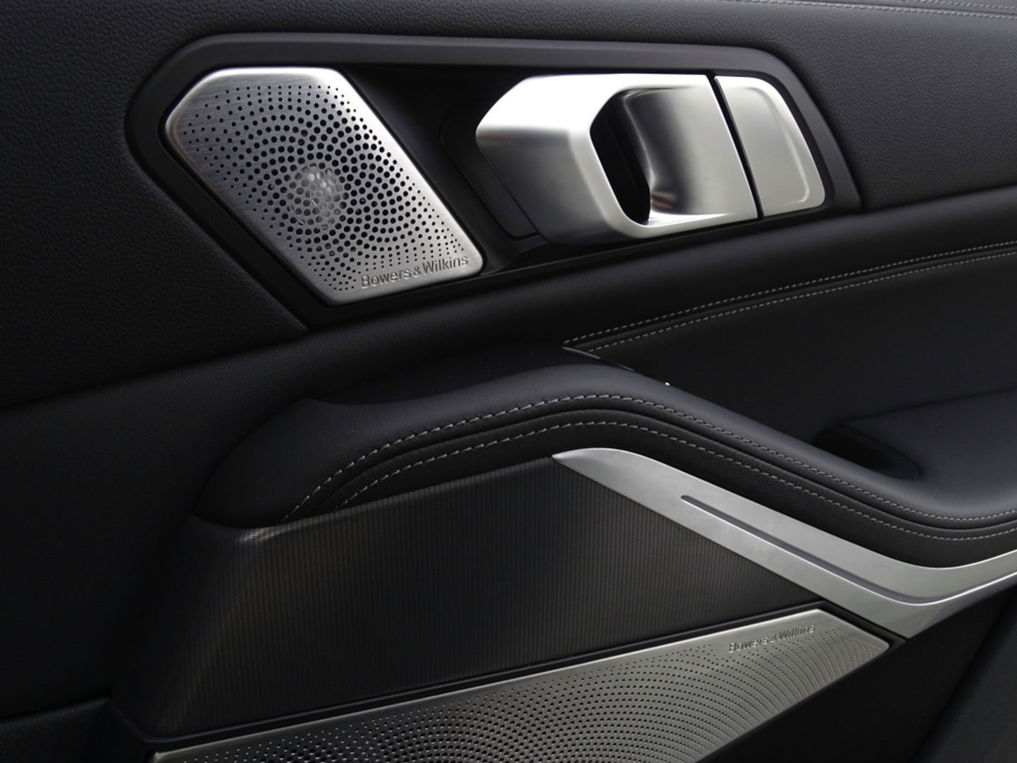 BMW X5 45e 394PK X-drive / M-Sport Pro Individual / B&W / 360° / Laser