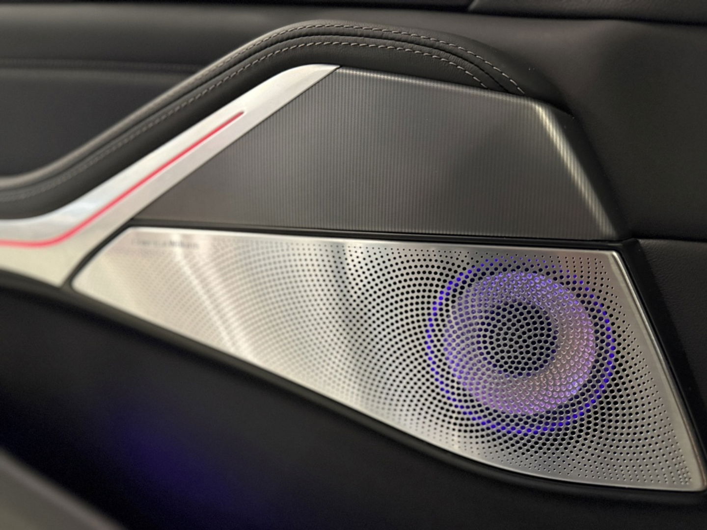 BMW X5 45e 394PK X-drive / M-Sport Pro Individual / B&W / 360° / Laser