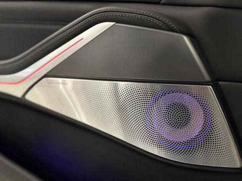 BMW X5 45e 394PK X-drive / M-Sport Pro Individual / B&W / 360° / Laser