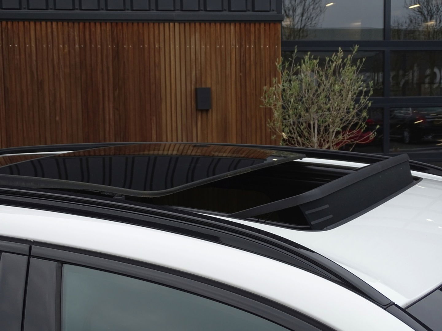 BMW X5 45e 394PK X-drive / M-Sport Pro Individual / B&W / 360° / Laser