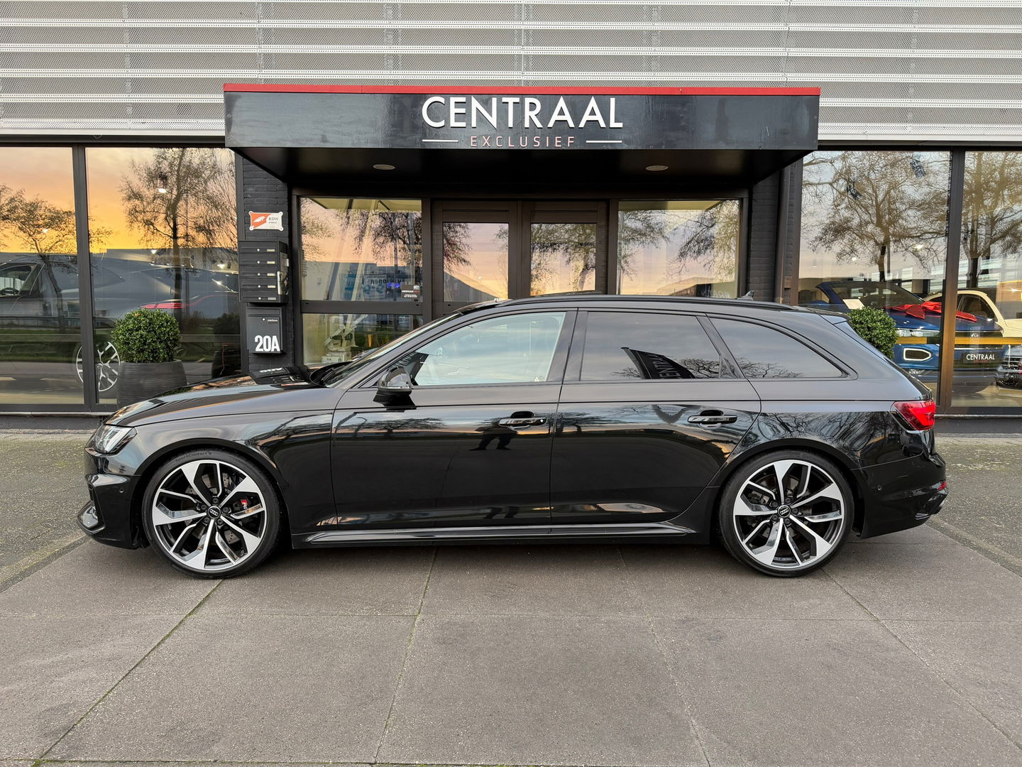 Audi RS4 Avant 2.9 TFSI Quattro|Pano|Massage|B&O|Head-Up|Memory|Camera|Leder|Keyless|Carplay|450PK