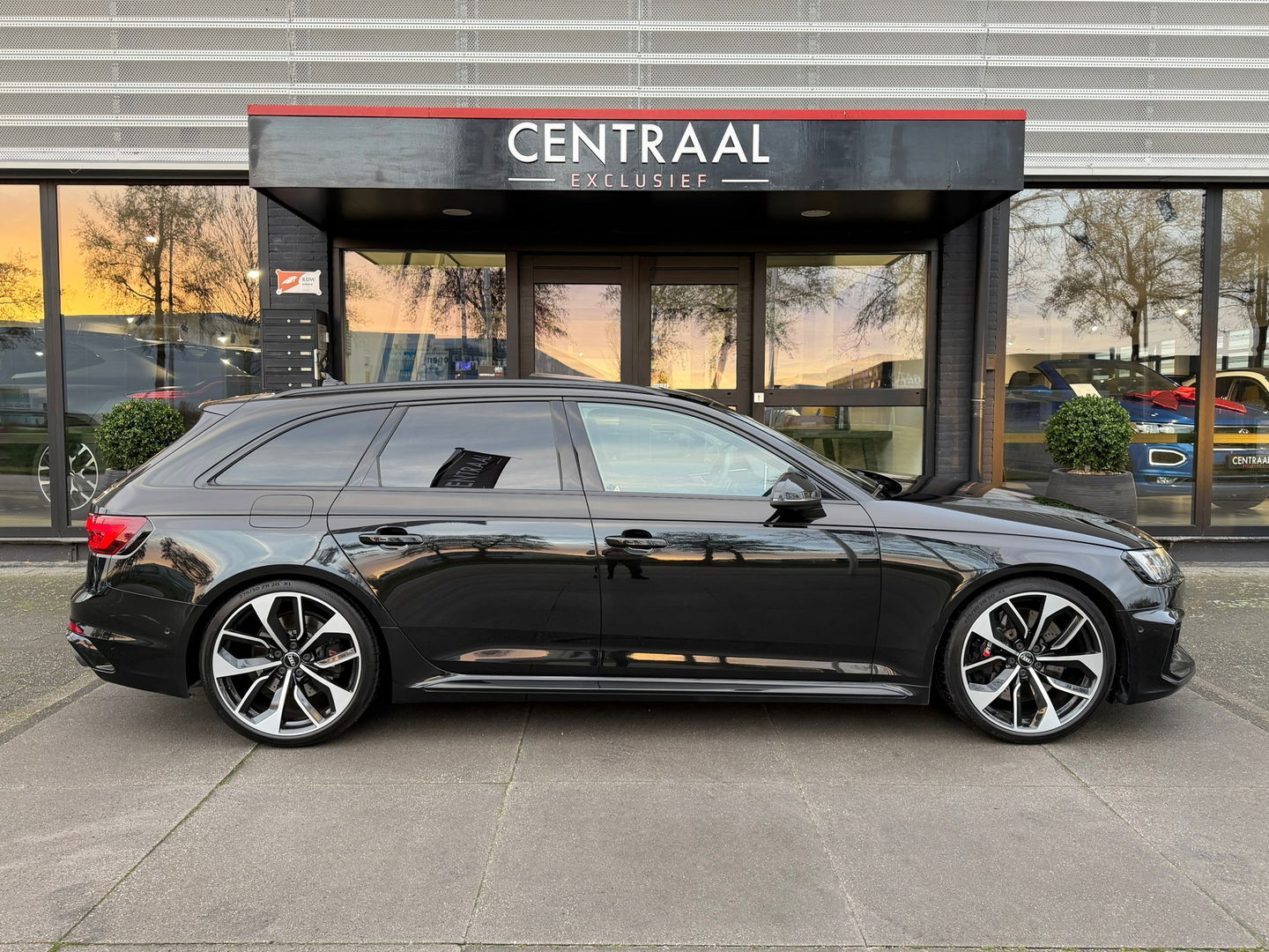 Audi RS4 Avant 2.9 TFSI Quattro|Pano|Massage|B&O|Head-Up|Memory|Camera|Leder|Keyless|Carplay|450PK