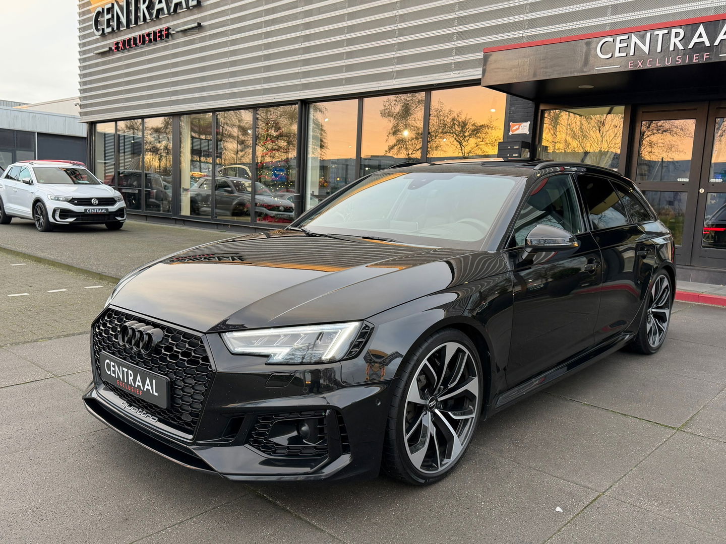 Audi RS4 Avant 2.9 TFSI Quattro|Pano|Massage|B&O|Head-Up|Memory|Camera|Leder|Keyless|Carplay|450PK
