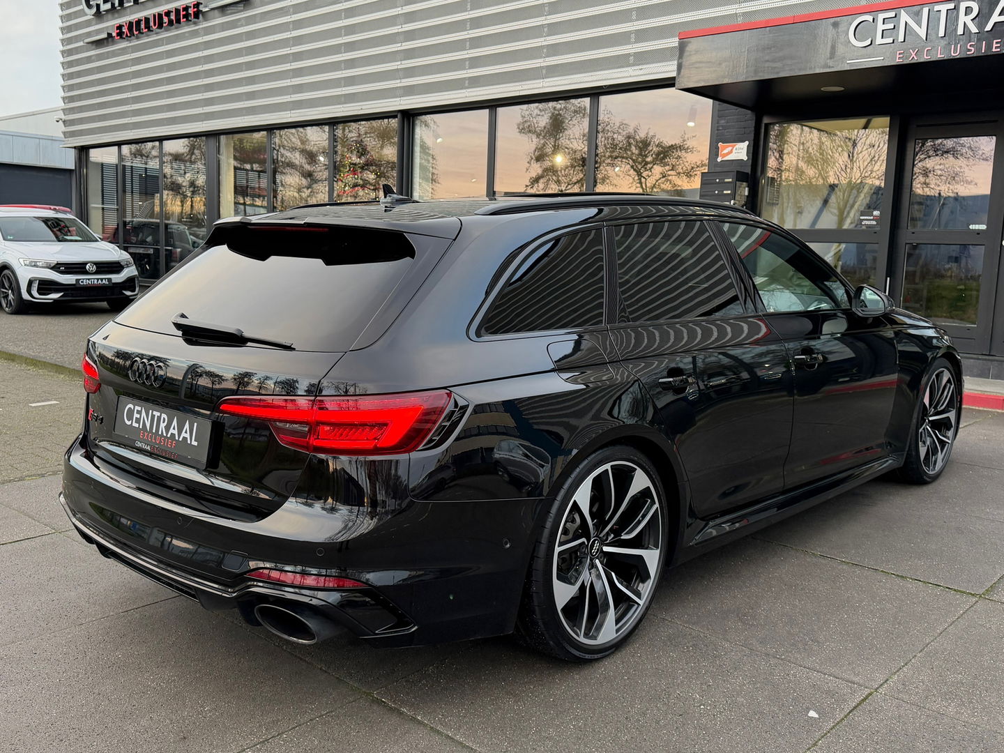 Audi RS4 Avant 2.9 TFSI Quattro|Pano|Massage|B&O|Head-Up|Memory|Camera|Leder|Keyless|Carplay|450PK