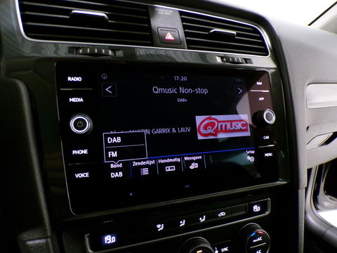 Volkswagen Golf Variant 1.0 TSI Comfortline "Origineel NL!" Apple-Carplay Parkeersensoren Adaptive-cruise Navigatie DAB+ Bluetooth