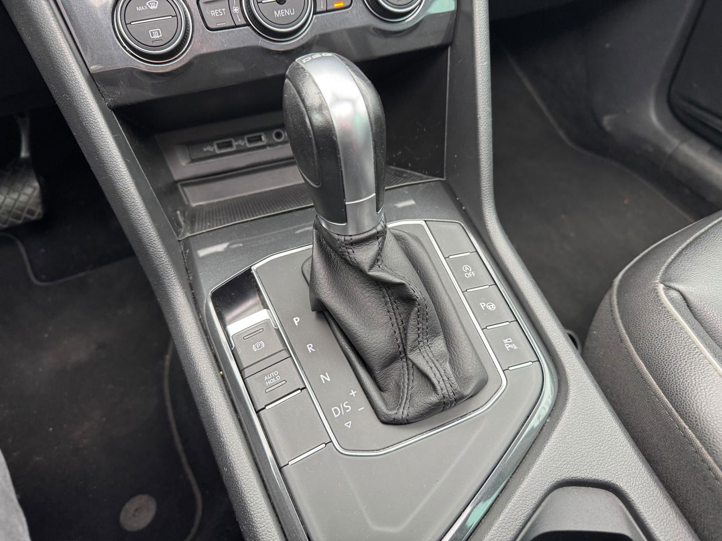 Volkswagen Tiguan 1.4 TSI ACT DSG Panorama 360 Camera Leder memory