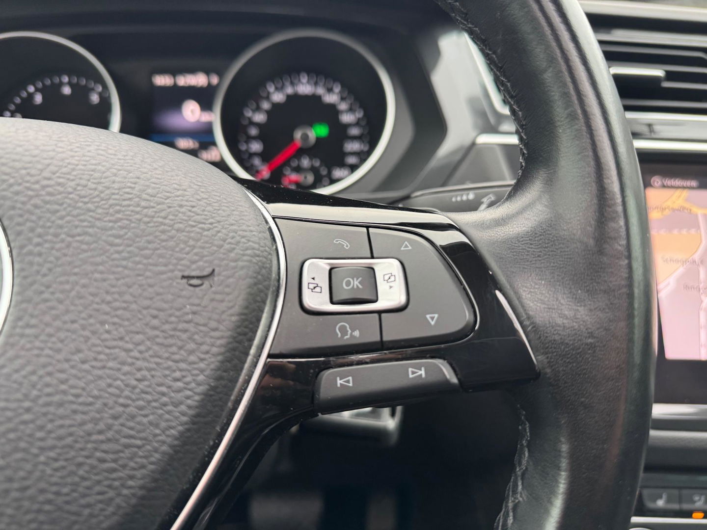 Volkswagen Tiguan 1.4 TSI ACT DSG Panorama 360 Camera Leder memory