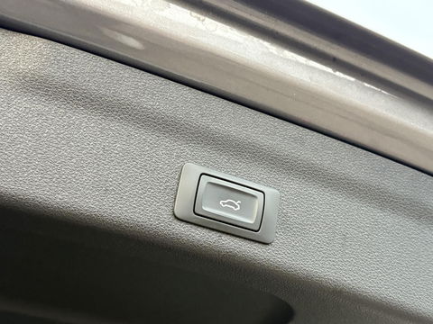 Audi A6 Avant 50 TDI QUATTRO SPORT S LINE | TREKHAAK | MATRIX LED | 360 | STOELVERWARMING