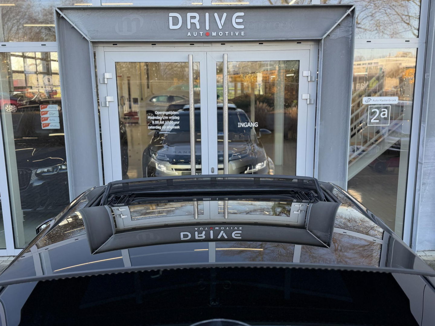 Land Rover Range Rover Evoque 1.5 P300e AWD R-Dynamic SE Black Style|Schuif/Kantel dak|Sfeer|Meridian|Memory|ACC|Winterpakket|Trekhaak