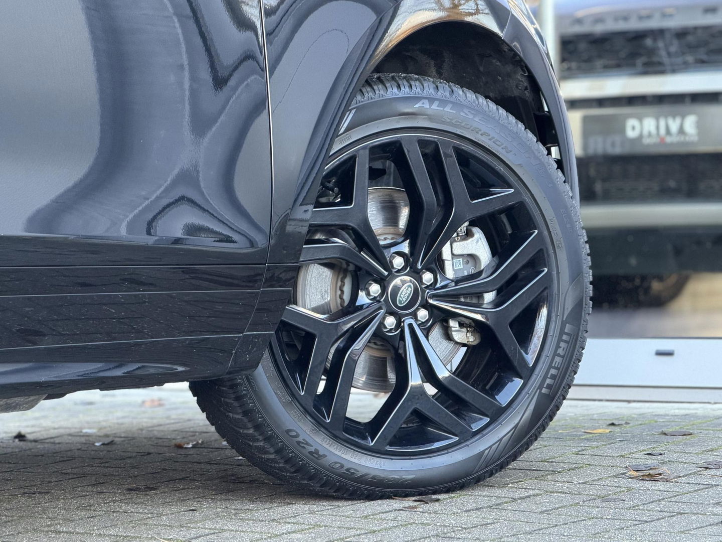 Land Rover Range Rover Evoque 1.5 P300e AWD R-Dynamic SE Black Style|Schuif/Kantel dak|Sfeer|Meridian|Memory|ACC|Winterpakket|Trekhaak