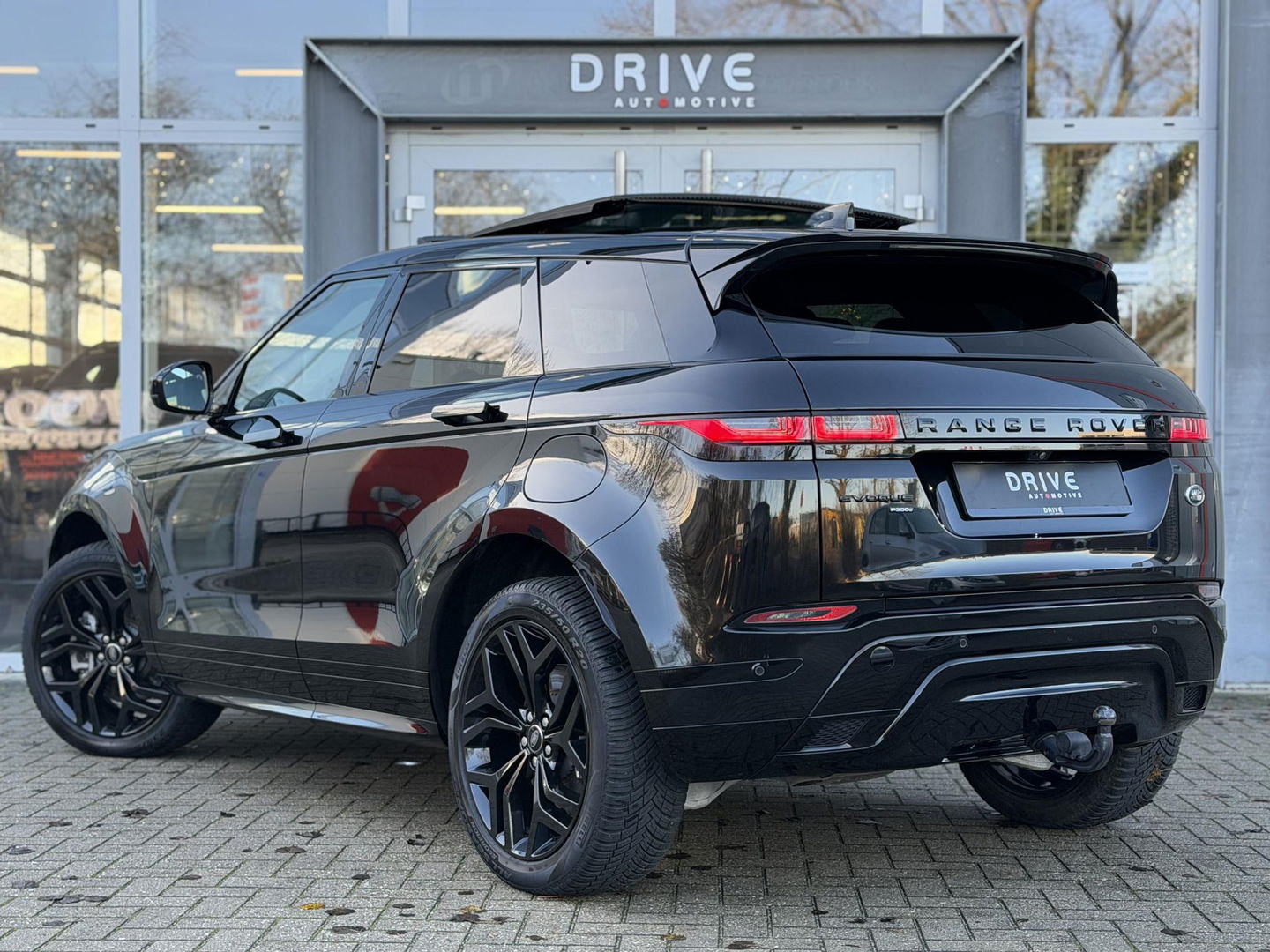 Land Rover Range Rover Evoque 1.5 P300e AWD R-Dynamic SE Black Style|Schuif/Kantel dak|Sfeer|Meridian|Memory|ACC|Winterpakket|Trekhaak