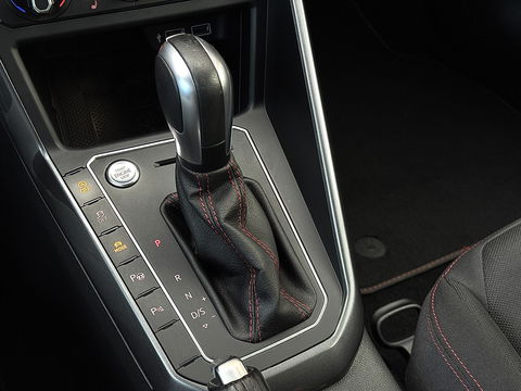 Volkswagen Polo 2.0 TSI GTI | Panoramdak | Apple Carplay | Beats Audio | Rijmodusregeling | Adaptive Cruise Control | Parkeersensoren | Keyless | Dodehoeksensor | Stoelverwarming |