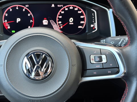 Volkswagen Polo 2.0 TSI GTI | Panoramdak | Apple Carplay | Beats Audio | Rijmodusregeling | Adaptive Cruise Control | Parkeersensoren | Keyless | Dodehoeksensor | Stoelverwarming |