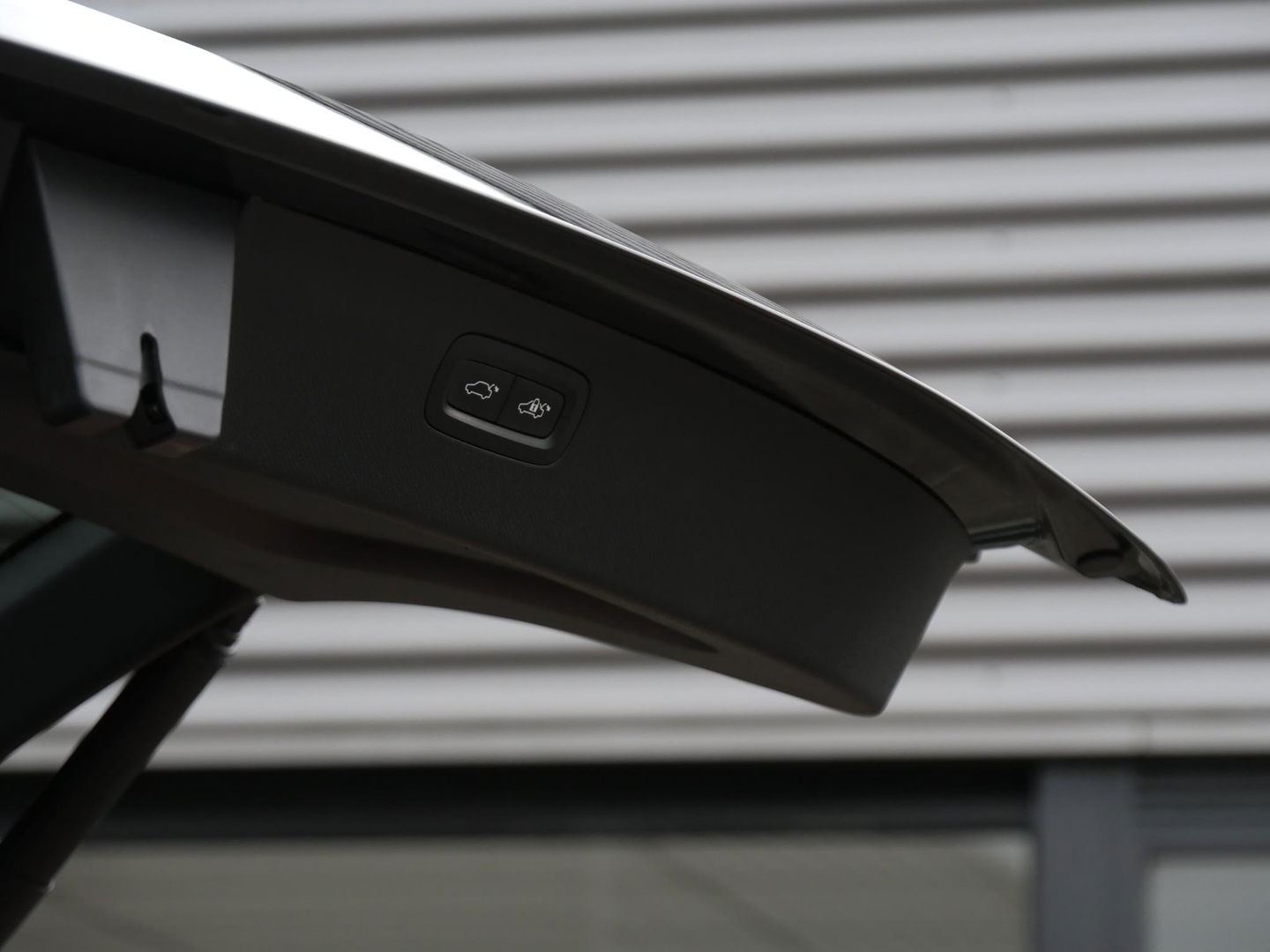 Volvo XC90 T8 AWD R-DESIGN/ BLIS/ H&K AUDIO/ PANORAMADAK/ CAMERA