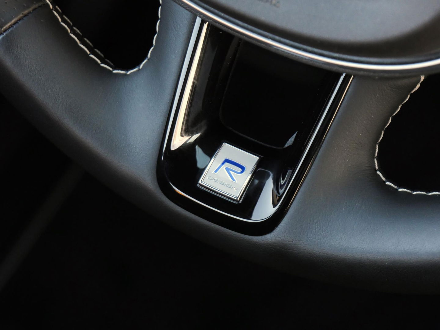 Volvo XC90 T8 AWD R-DESIGN/ BLIS/ H&K AUDIO/ PANORAMADAK/ CAMERA